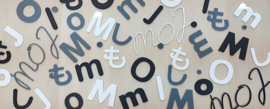 アクリルの文字